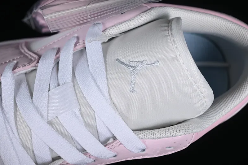 All categories Air Jordan Jordan series basketball shoes Air Jordan 1 Low Air Jordan 1 Low AJ1 Joe 1 customized low-top cultural casual sneakers FQ9112-100